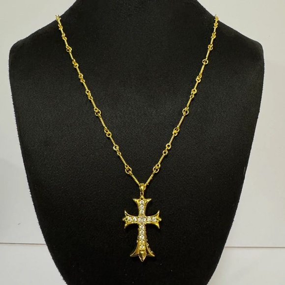LUXURY INSPIRED CROSS NECKLACE - Picture 1 of 5